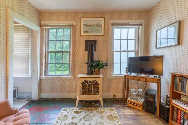 $374,900 | 6 Paddy Lane, Franklin, ME 04634