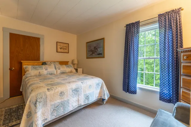 $374,900 | 6 Paddy Lane, Franklin, ME 04634