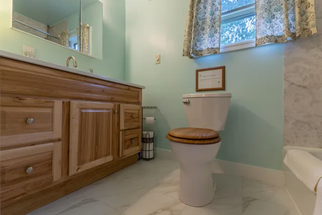 $374,900 | 6 Paddy Lane, Franklin, ME 04634