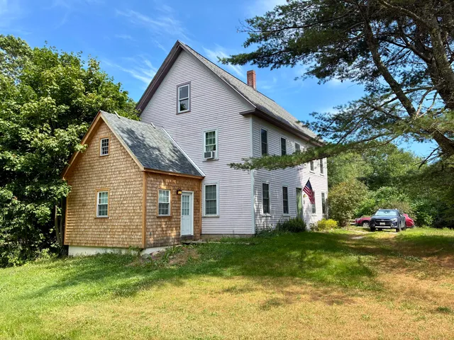 $374,900 | 6 Paddy Lane, Franklin, ME 04634