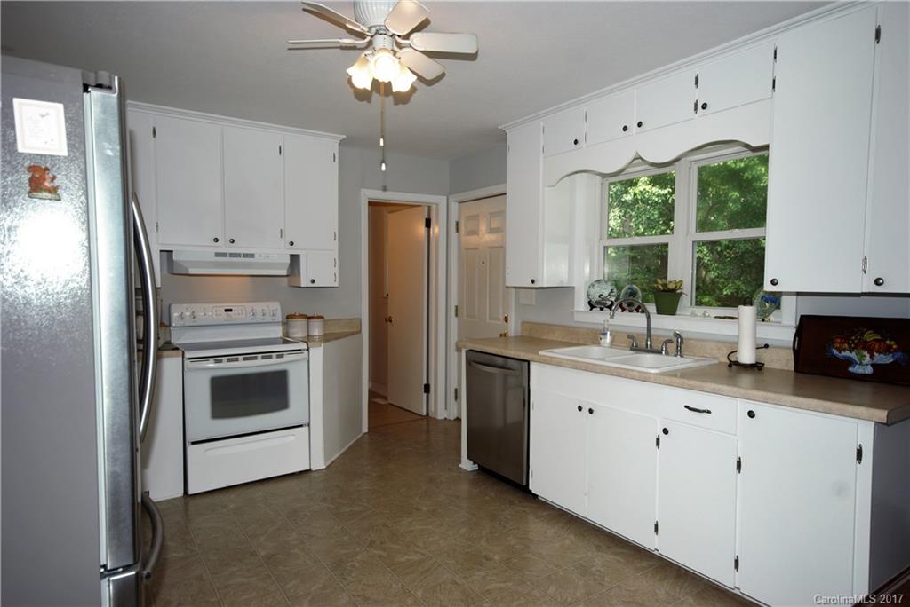 10258 Richard Sandy Road Oakboro, NC 28129 - Photo 5 of 16 Gallery Image 5