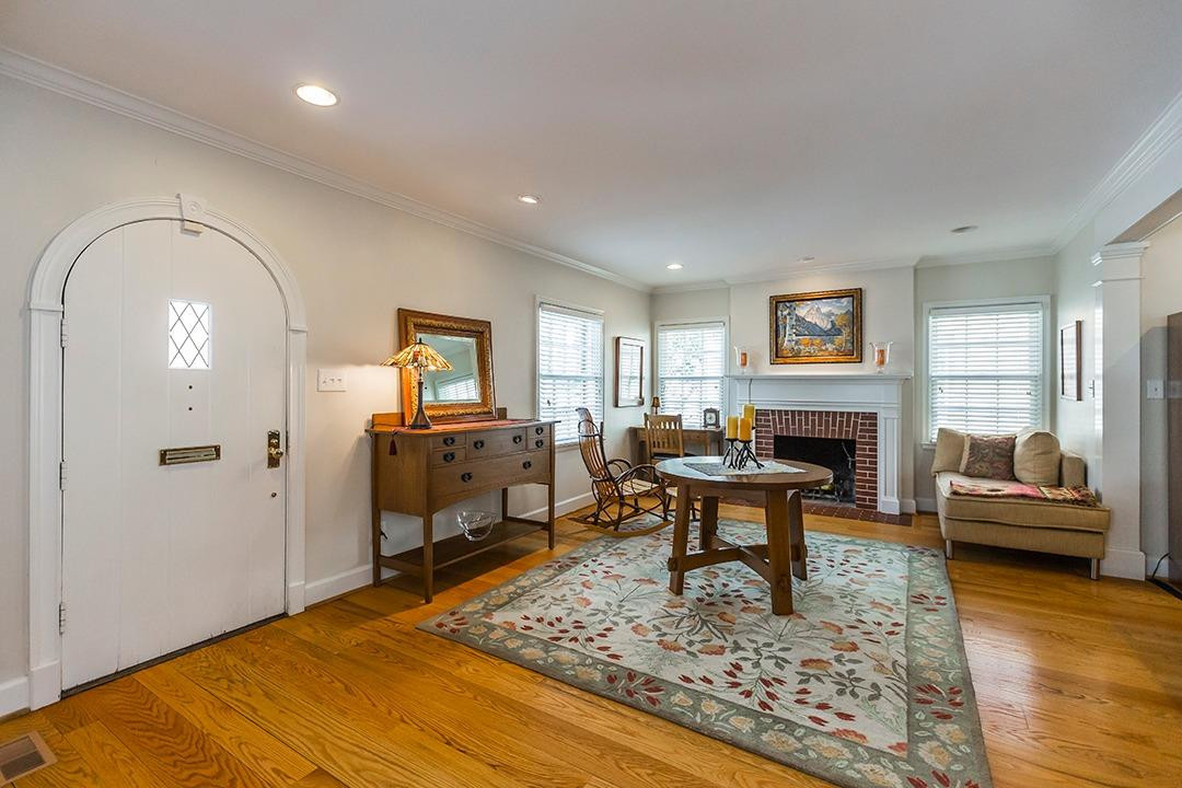 145 Romany Road Lexington, KY 40502 - Photo 4 of 48 Listing Photo