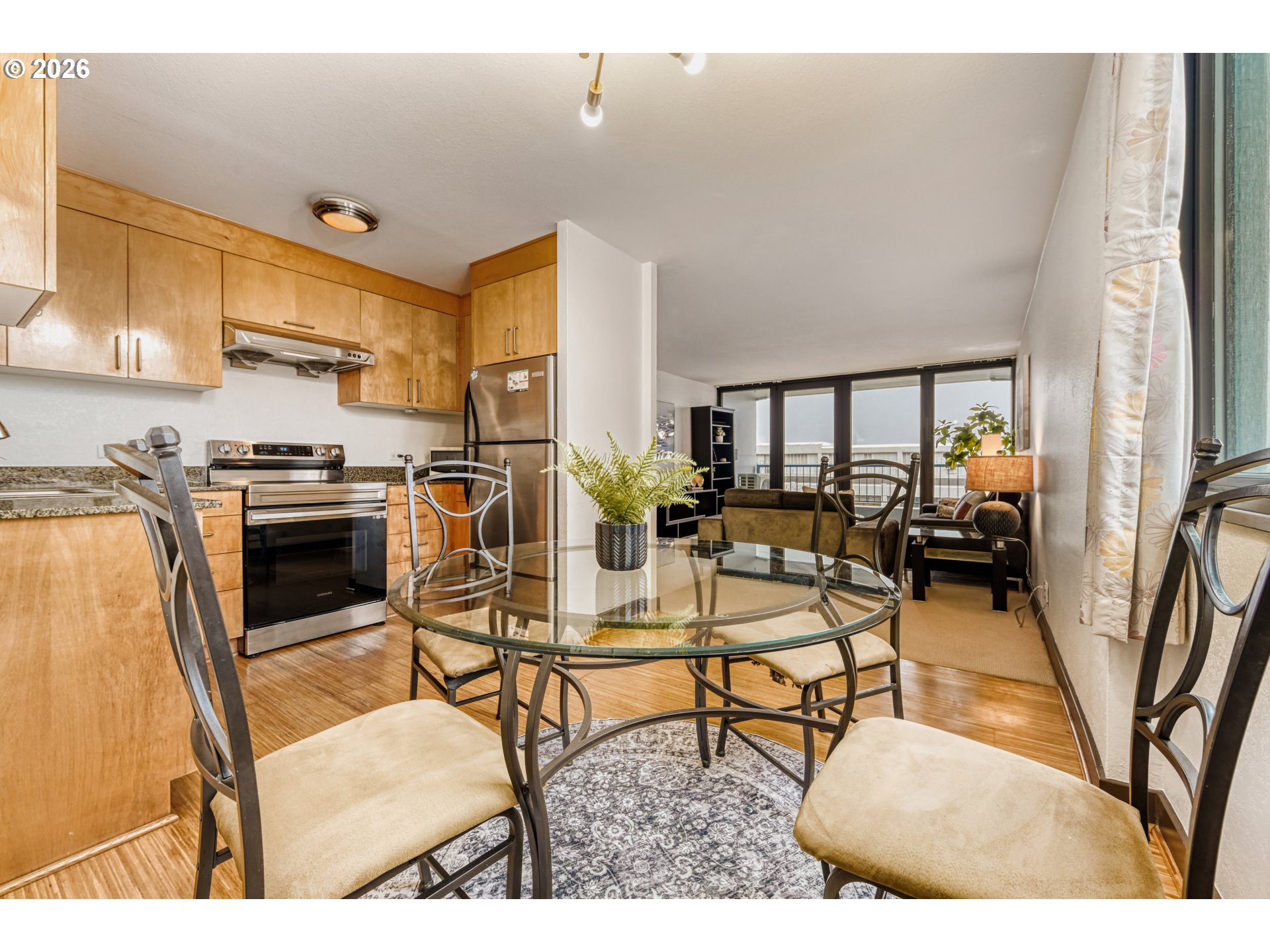 111 Southwest Harrison Street, Unit 7H Portland, OR 97201 - Photo 15 of 32 Kitchen/Dining Room