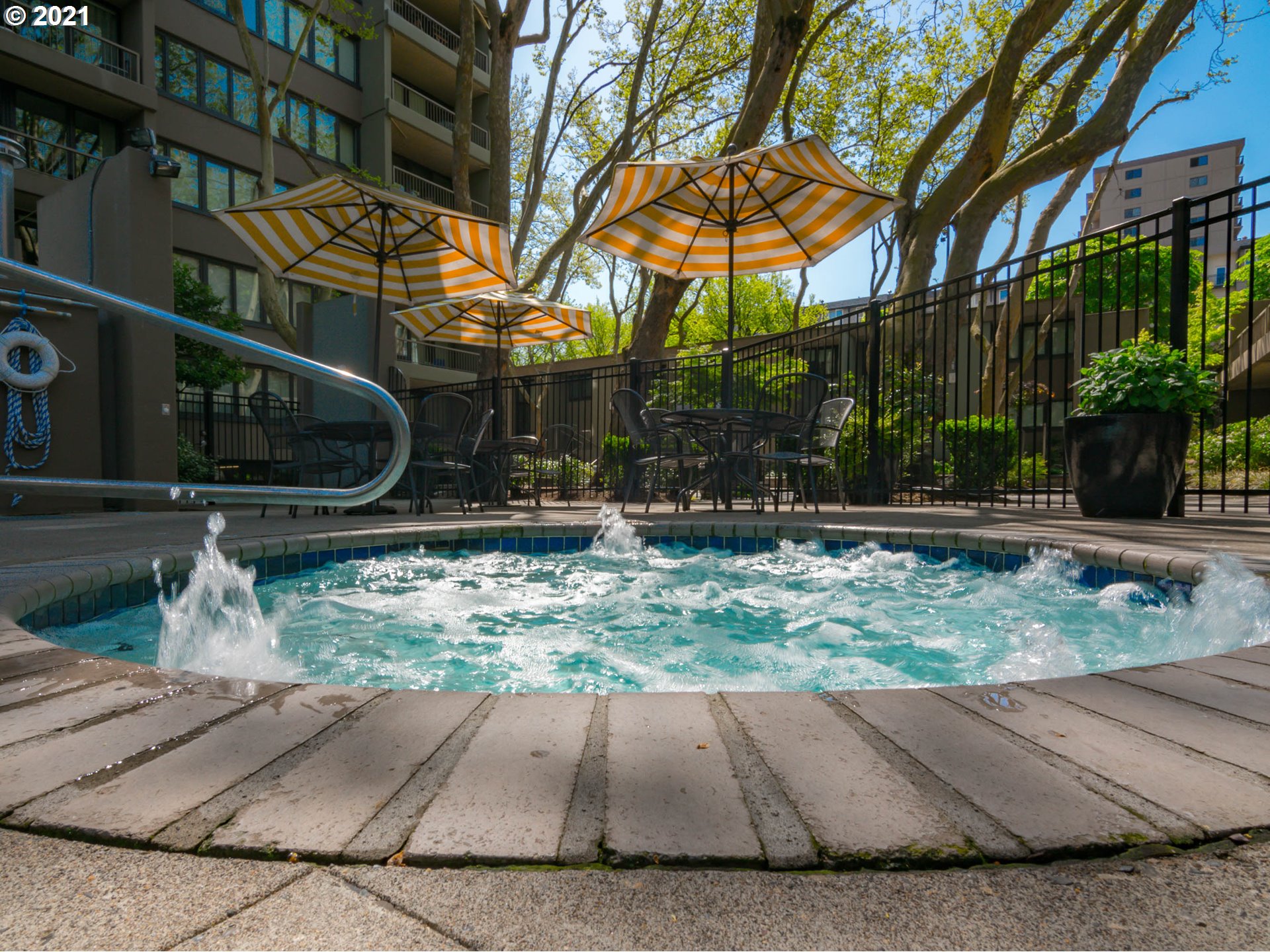 111 Southwest Harrison Street, Unit 7H Portland, OR 97201 - Photo 27 of 32 Community Pool