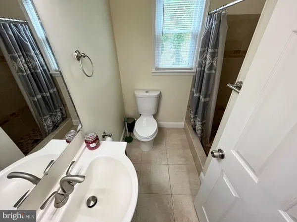 $3,200 | 3709 Parkwood Street, Brentwood, MD 20722