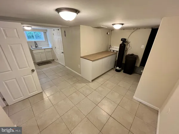 $3,200 | 3709 Parkwood Street, Brentwood, MD 20722
