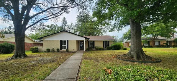 $270,000 | 2821 Windy Drive, Commerce, TX 75428