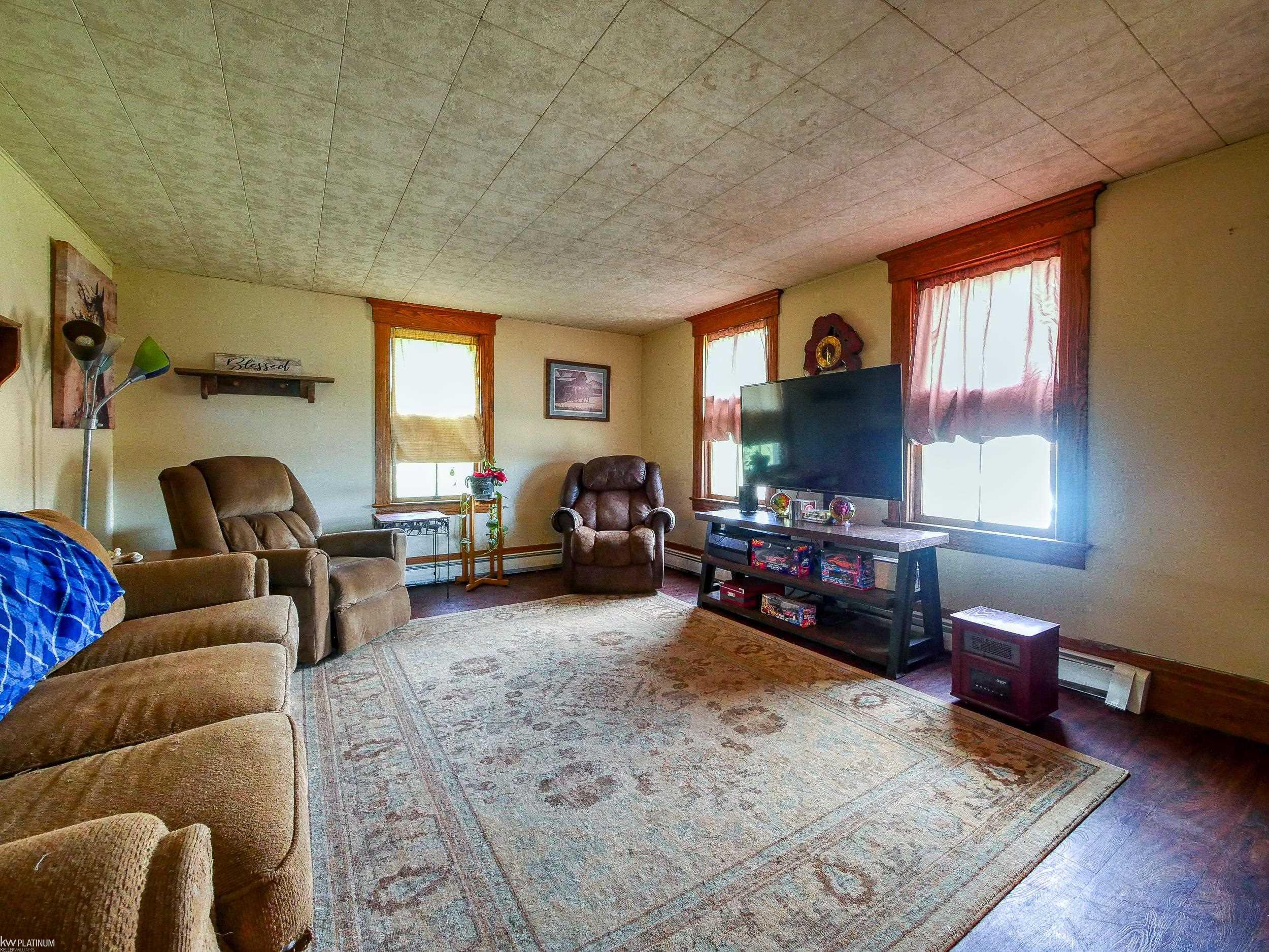 6625 Briggeman Road St. Clair, MI 48079 - Photo 9 of 25 50138225-6d49d3fd-0a34-4152-9dc2-b3a05015a395.JPG