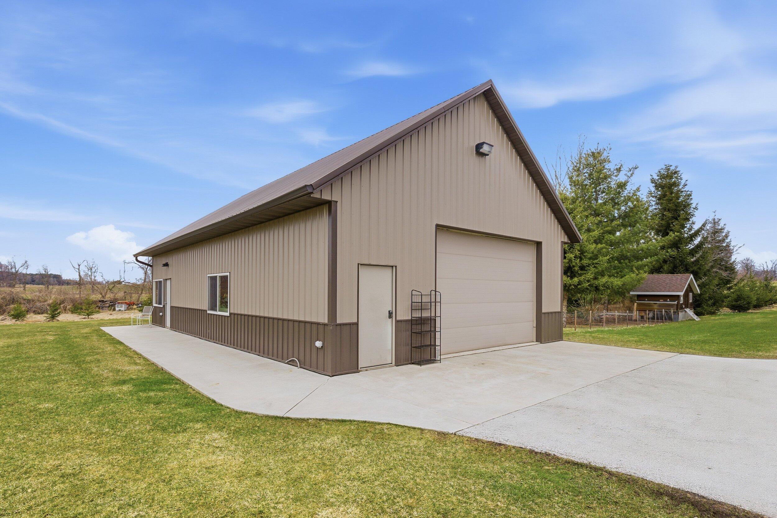 W985 Fur Farm Road New Holstein, WI 53061 - Photo 31 of 48 Middle Coast-50