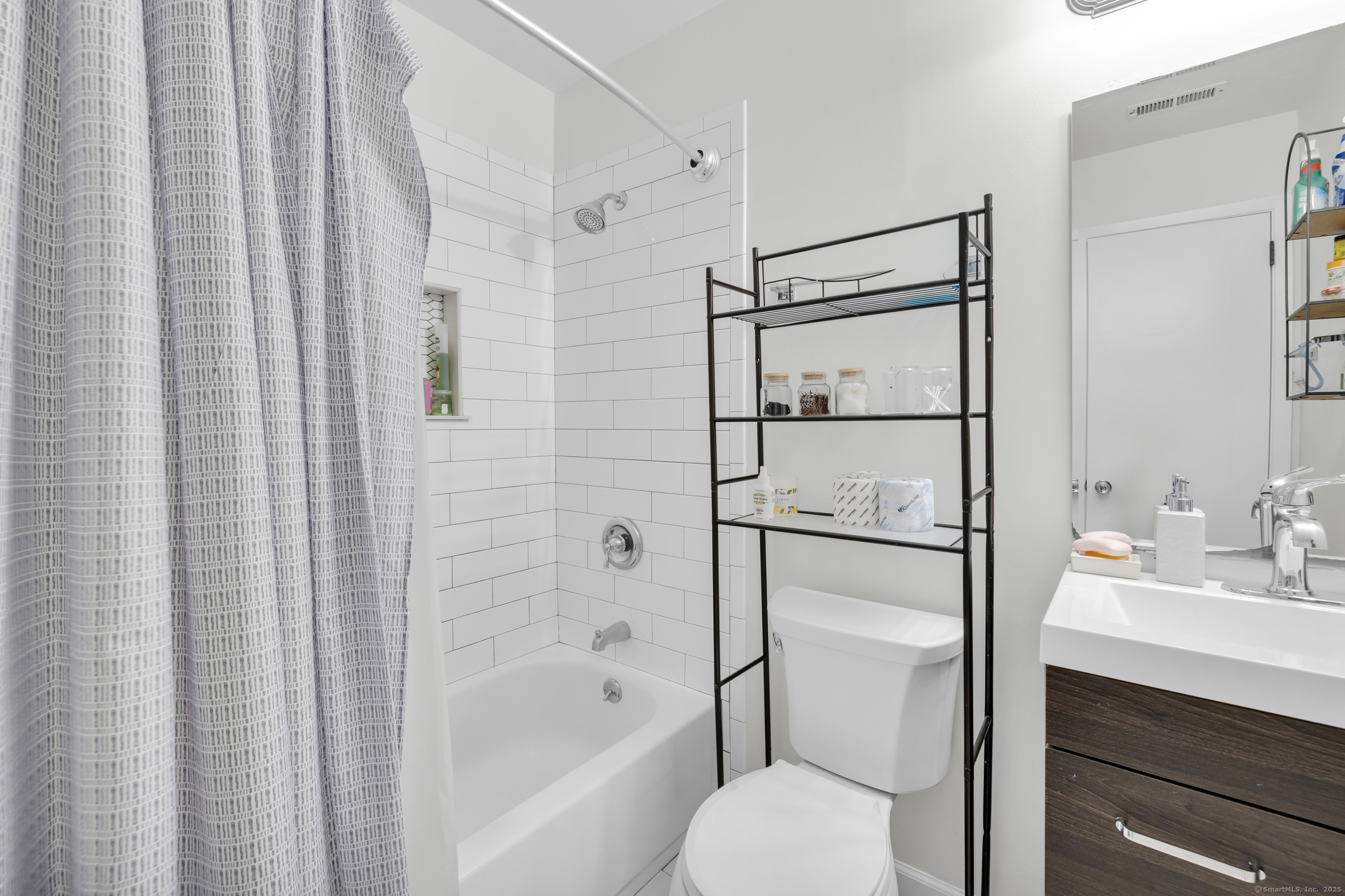 14 Ferris Avenue, Unit 9 Norwalk, CT 06854 - Photo 15 of 20