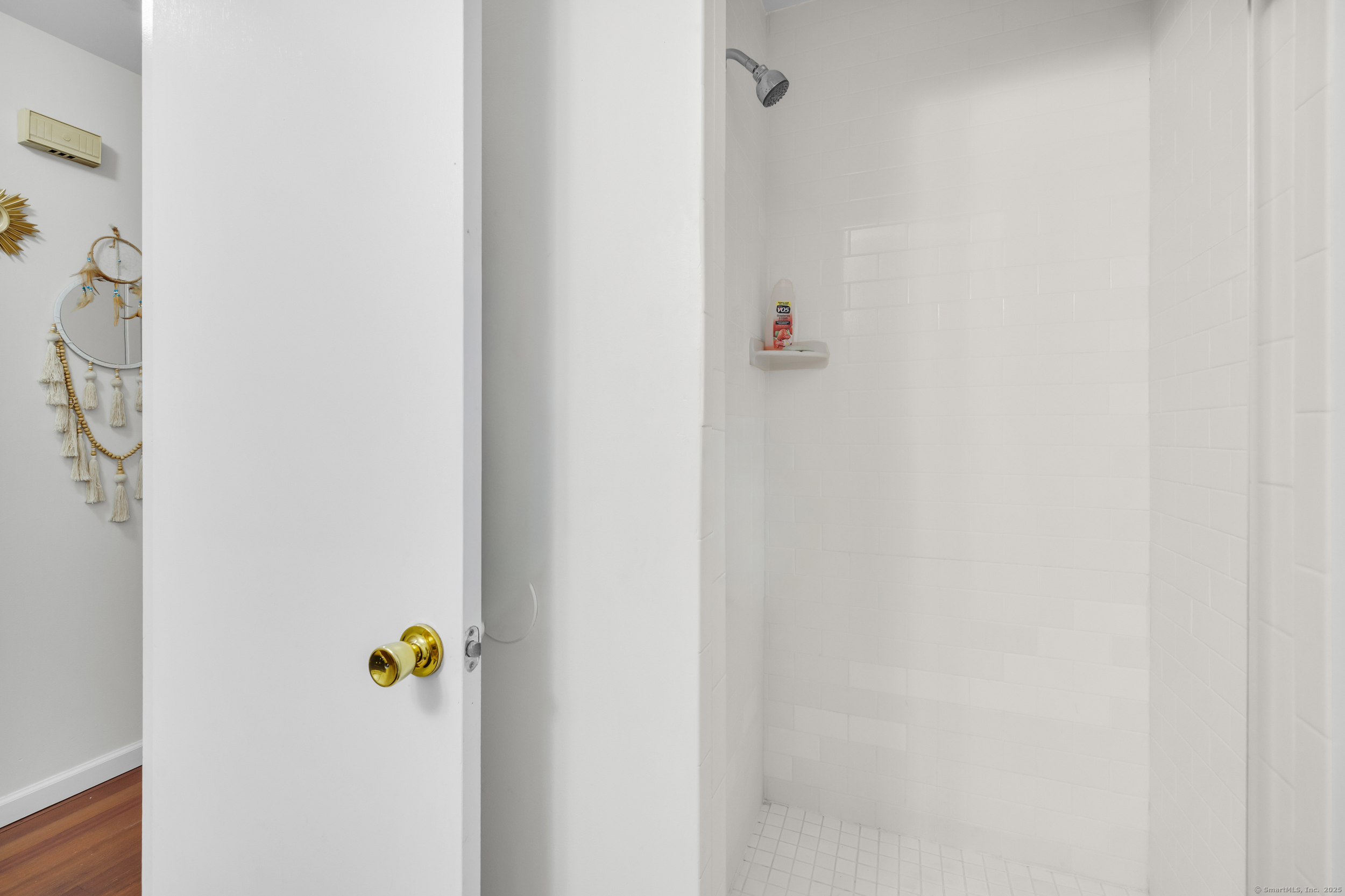 14 Ferris Avenue, Unit 9 Norwalk, CT 06854 - Photo 5 of 20