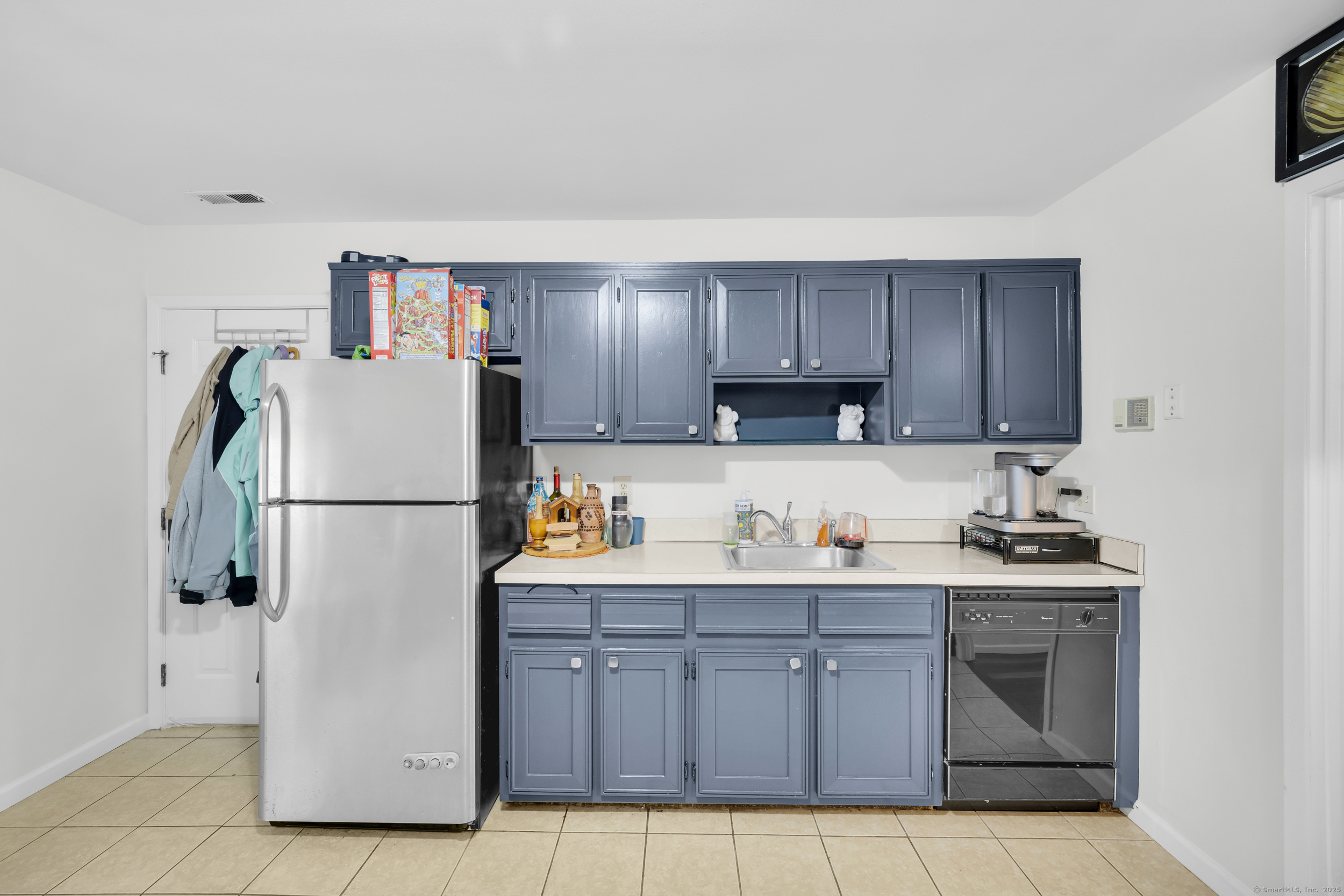 14 Ferris Avenue, Unit 9 Norwalk, CT 06854 - Photo 8 of 20