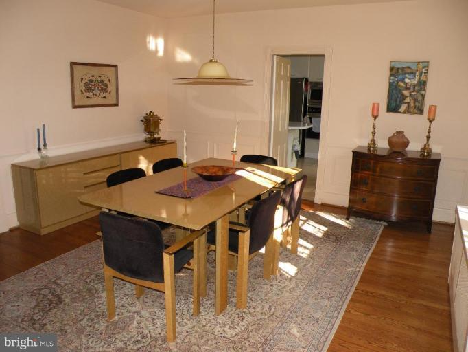 200 Upnor Road Baltimore, MD 21212 - Photo 6 of 17 Dining Room