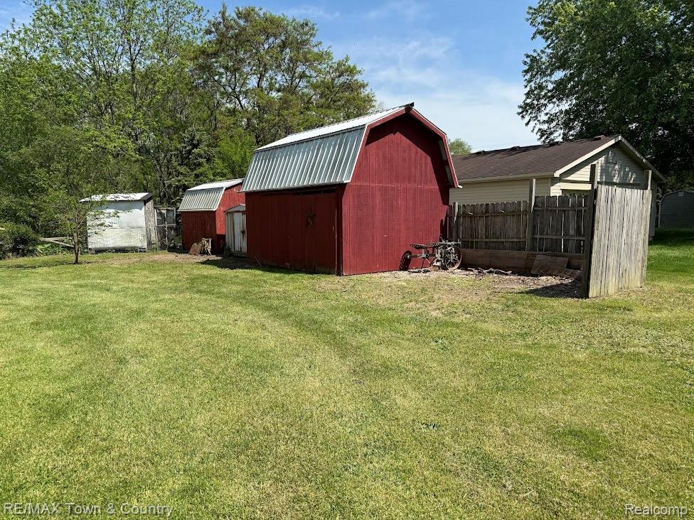 4372 North Gale Road Davison, MI 48423 - Photo 36 of 46 IMG_1912.jpg