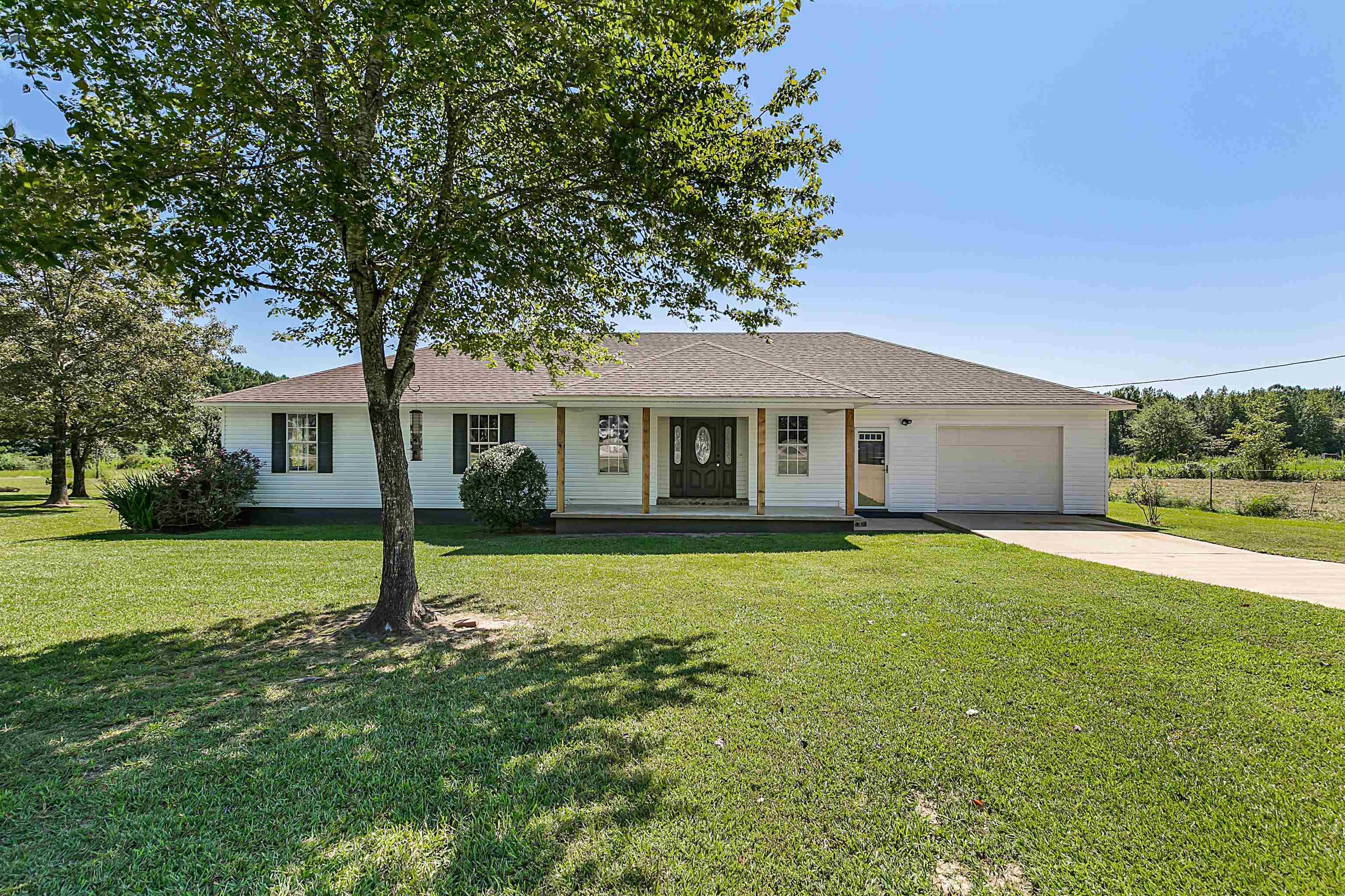 1695 Carroll Road Michie, TN 38357 - Photo 1 of 17 Gallery Image 1