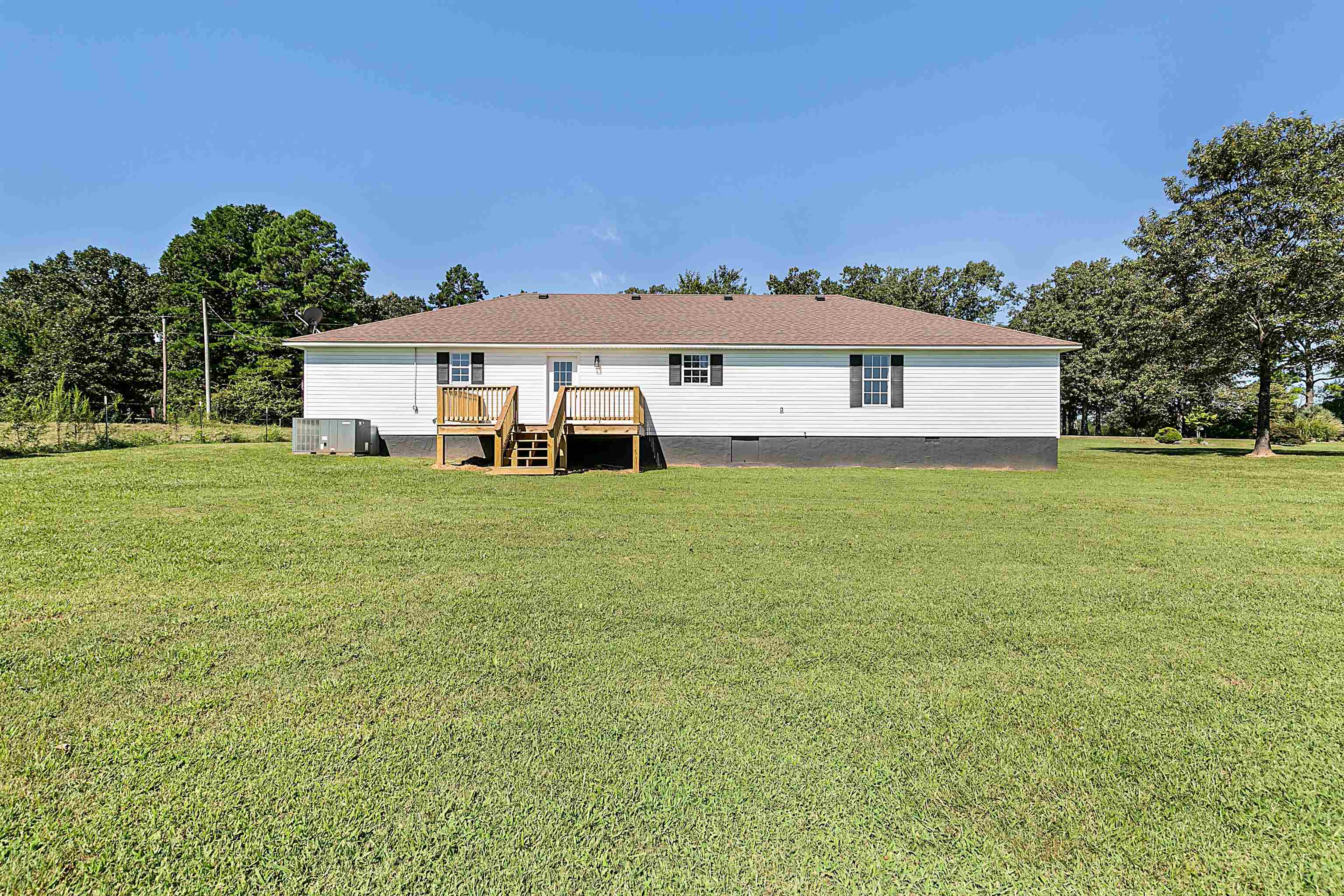 1695 Carroll Road Michie, TN 38357 - Photo 17 of 17 Gallery Image 17