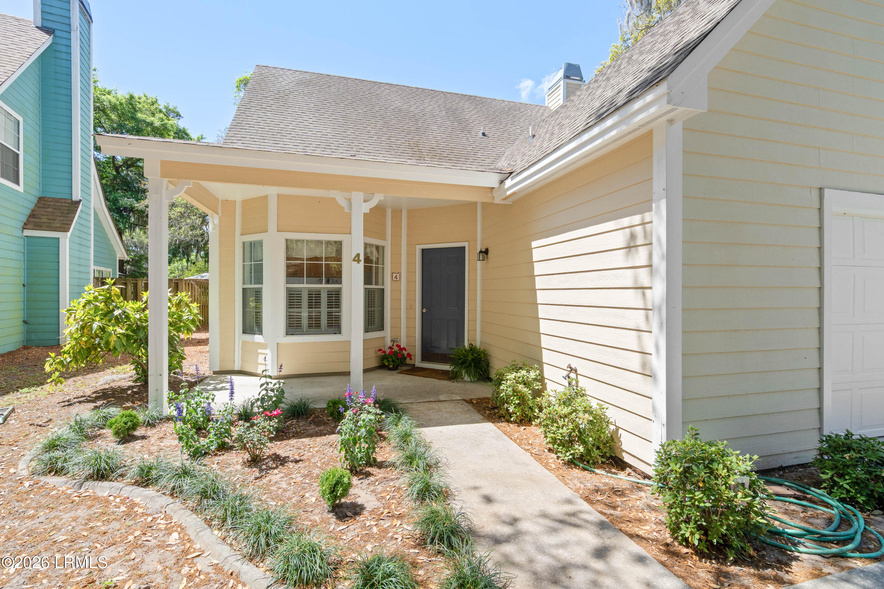 4 Mariners Court Port Royal, SC 29935 - Photo 2 of 26 4 Mariners Ct-8