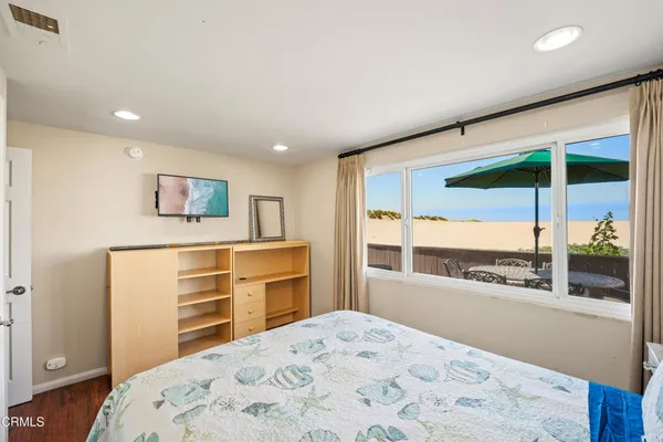 $3,295,000 | 3371 Ocean Drive, Oxnard, CA 93035