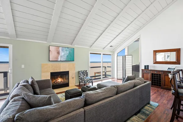 $3,295,000 | 3371 Ocean Drive, Oxnard, CA 93035