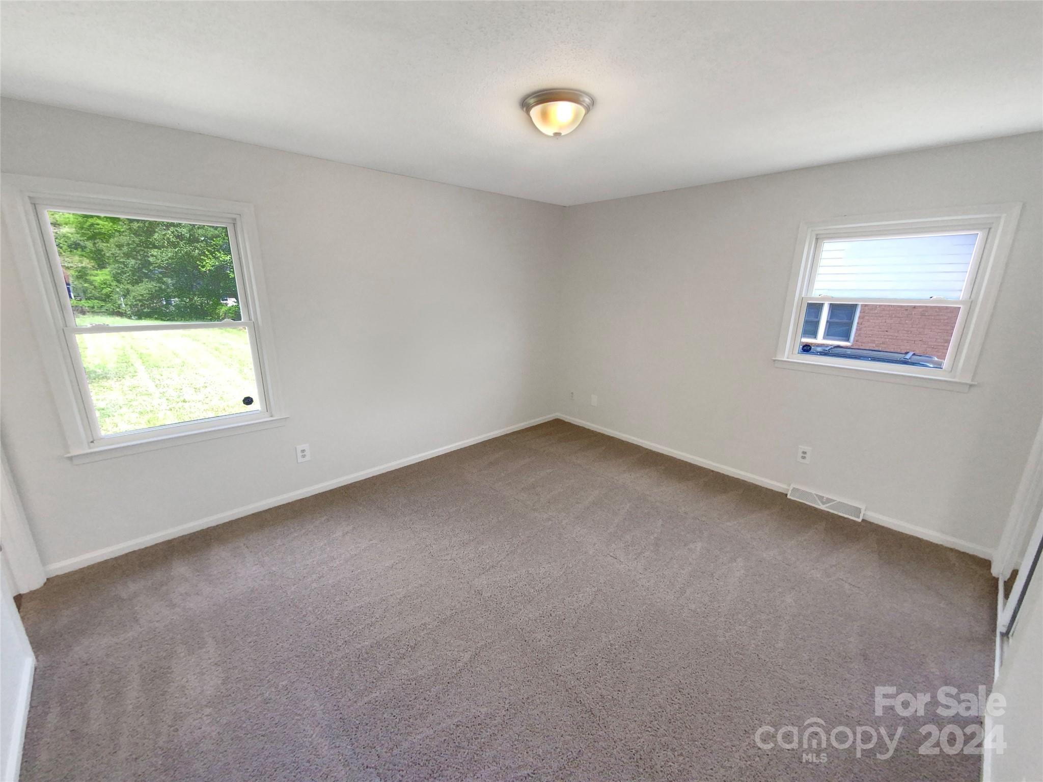 8609 Beechbrooke Road Charlotte, NC 28227 - Photo 5 of 18 Gallery Image 5