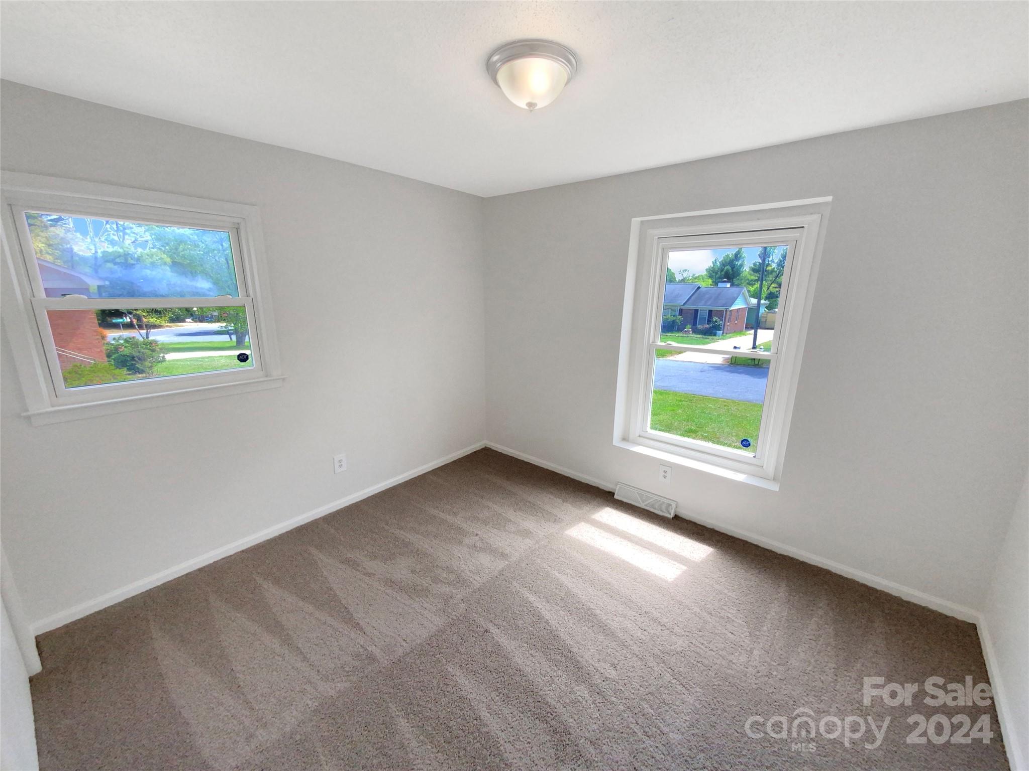 8609 Beechbrooke Road Charlotte, NC 28227 - Photo 10 of 18 Gallery Image 10