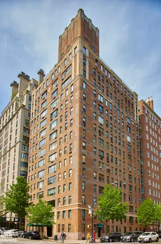 $5,250,000 | 130 East End Avenue, Unit PHB | Upper East Side