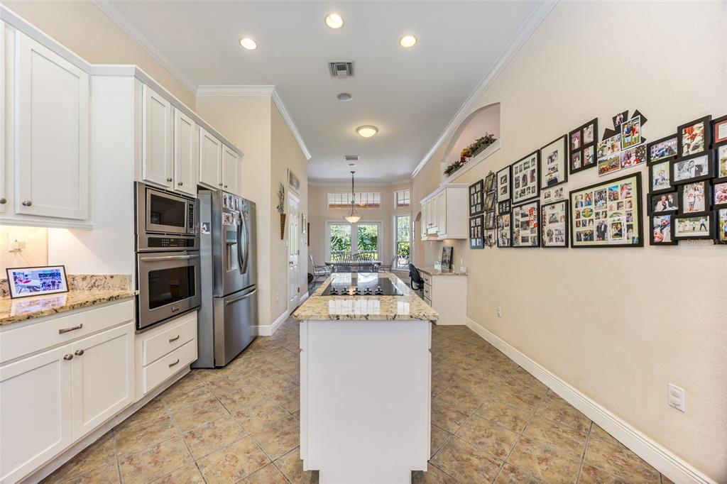 2413 Stoneview Road Orlando, FL 32806 - Photo 39 of 67 Gallery Image 39