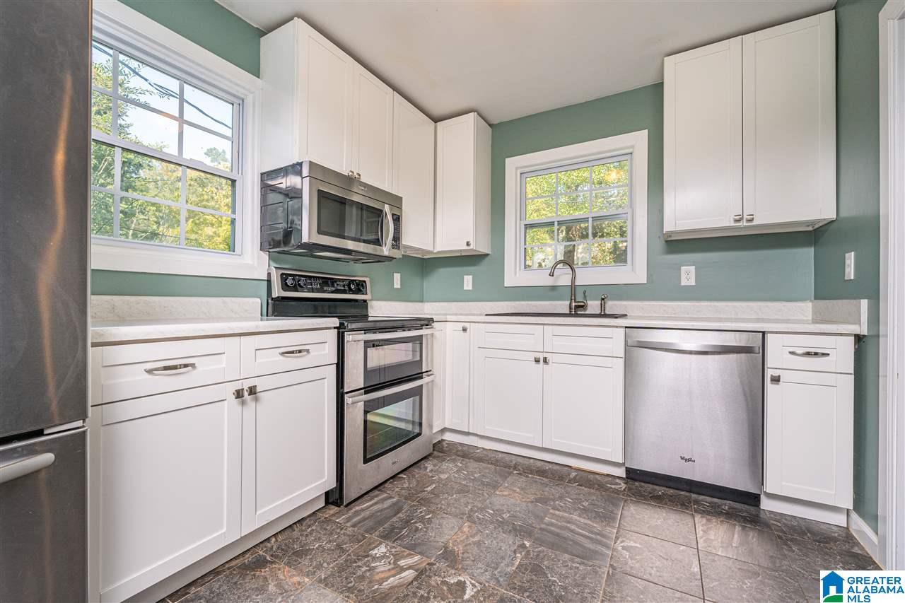 744 48th Street South Birmingham, AL 35222 - Photo 9 of 33