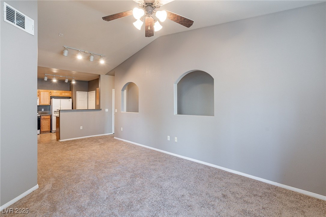 10001 Peace Way, Unit 2230 Las Vegas, NV 89147 - Photo 2 of 19