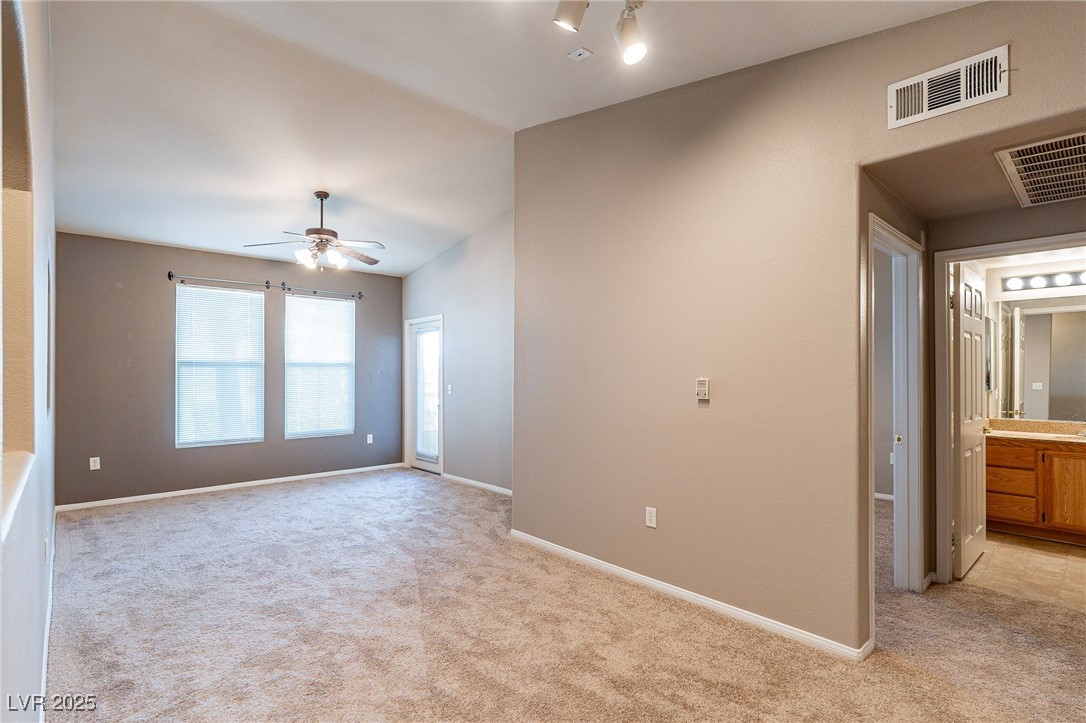 10001 Peace Way, Unit 2230 Las Vegas, NV 89147 - Photo 7 of 19