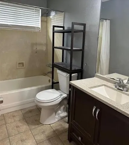 $180,000 | 2001 Van Arpel Drive, Laplace, LA 70068