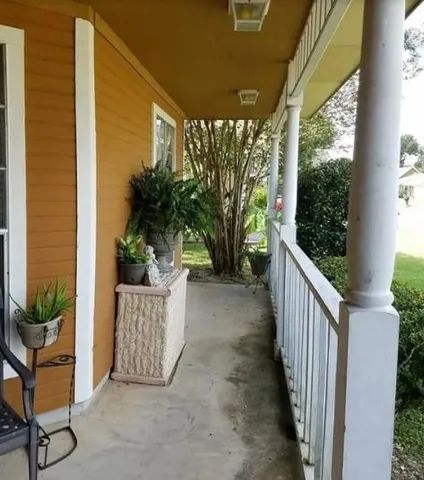 $180,000 | 2001 Van Arpel Drive, Laplace, LA 70068