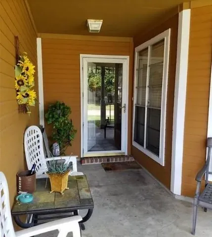 $180,000 | 2001 Van Arpel Drive, Laplace, LA 70068