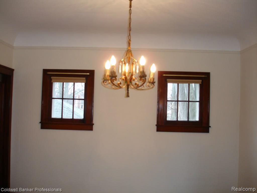 1711 Dorothea Road Berkley, MI 48072 - Photo 10 of 39 Back Wall of Formal Dining Room.jpg