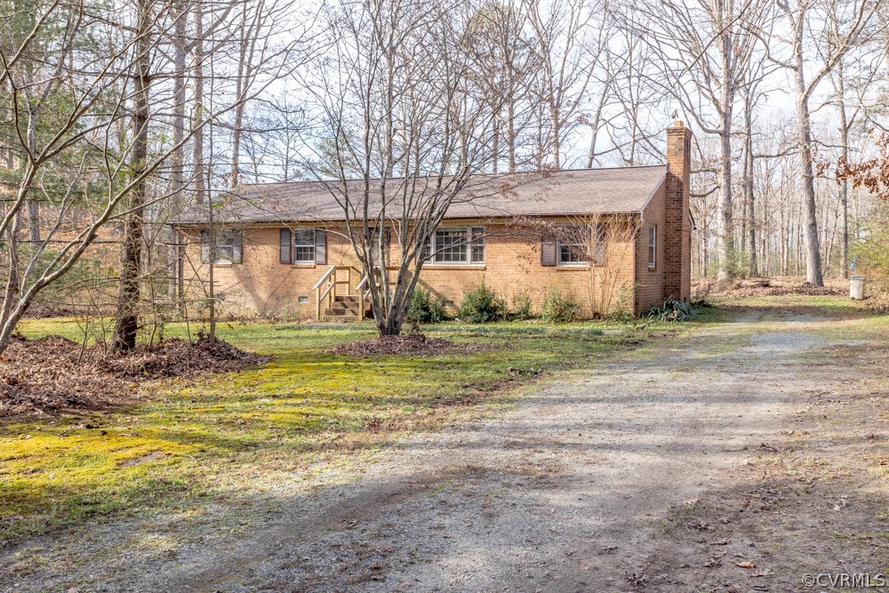 1995 Manfield Road Aylett, VA 23009 - Photo 1 of 29 Gallery Image 1
