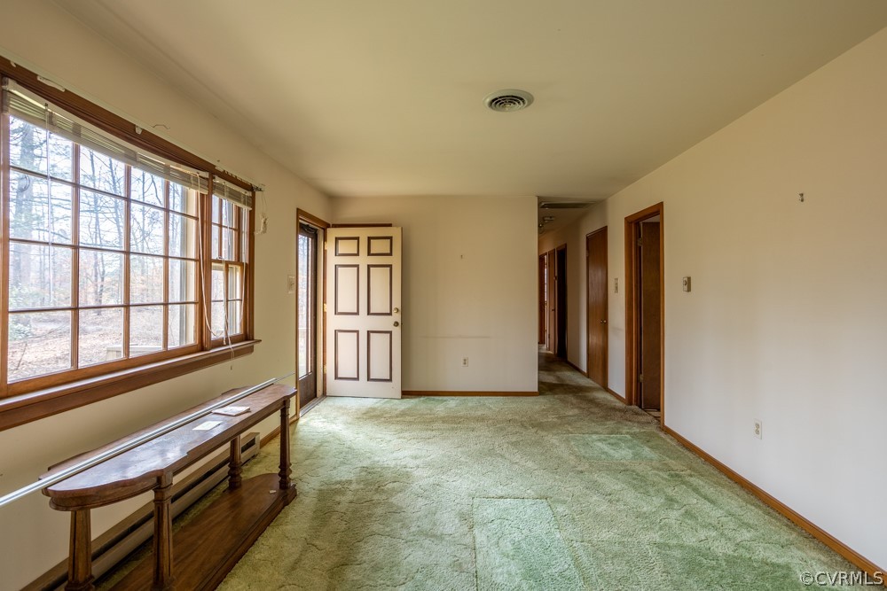 1995 Manfield Road Aylett, VA 23009 - Photo 4 of 29 Gallery Image 4