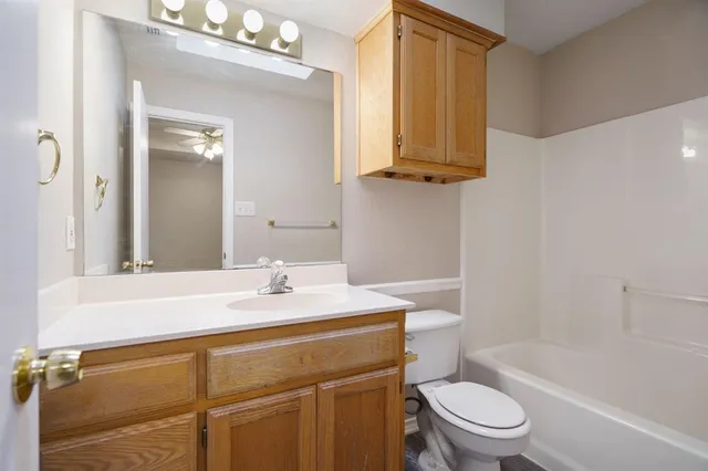 $1,800 | 2014 Lee Drive, Denton, TX 76209