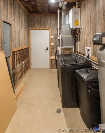 $1,099,900 | 21657 Sawmill Road, Versailles, MO 65084