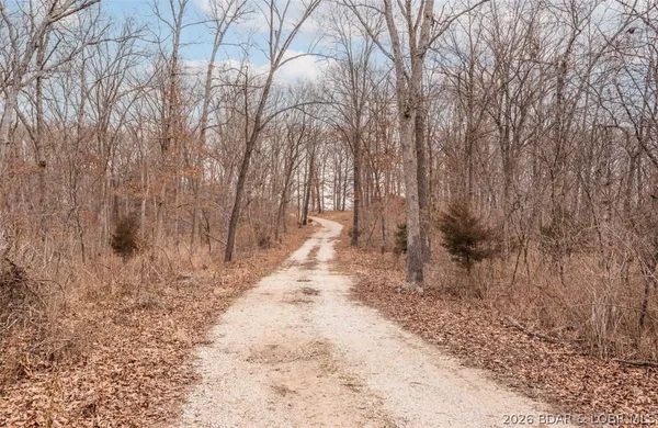 $1,099,900 | 21657 Sawmill Road, Versailles, MO 65084