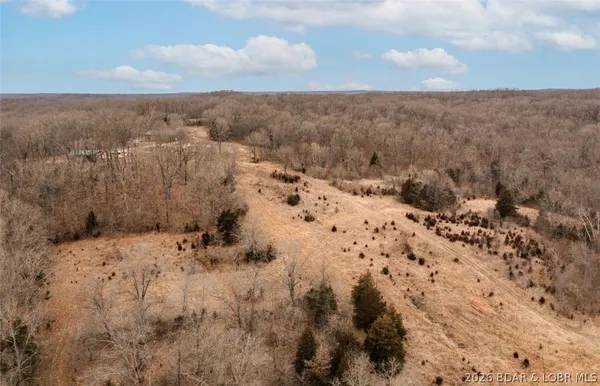 $1,099,900 | 21657 Sawmill Road, Versailles, MO 65084