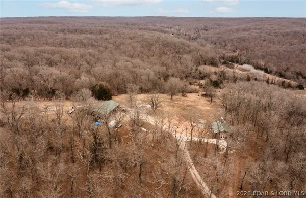 $1,099,900 | 21657 Sawmill Road, Versailles, MO 65084