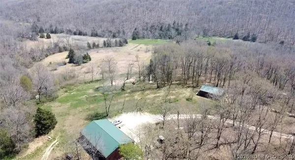 $1,099,900 | 21657 Sawmill Road, Versailles, MO 65084