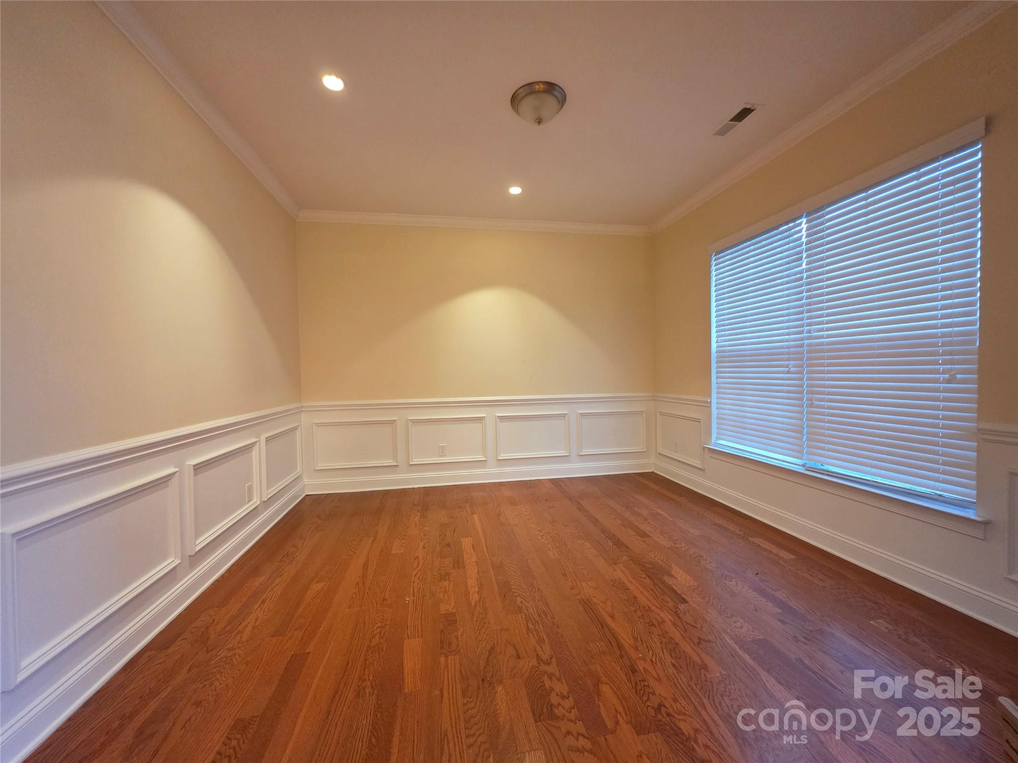 6319 Baltray Road Charlotte, NC 28278 - Photo 4 of 30