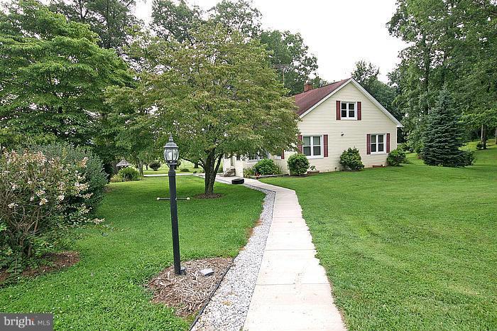 560 Jasontown Road Westminster, MD 21158 - Photo 2 of 29 Exterior (Front)