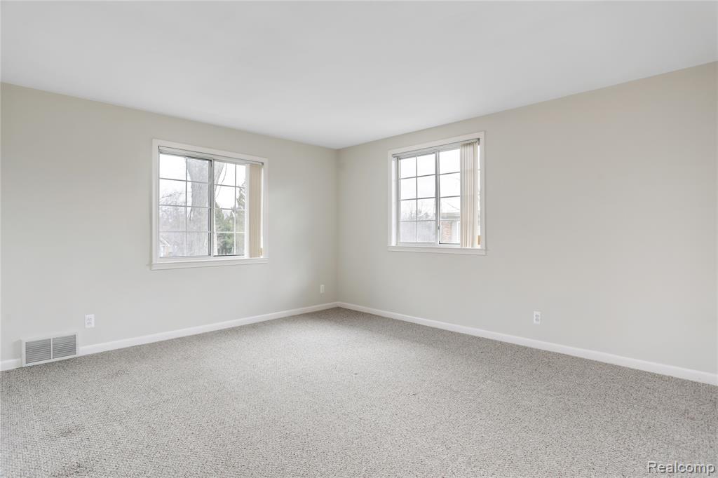 1898 West Maple Road Birmingham, MI 48009 - Photo 6 of 10