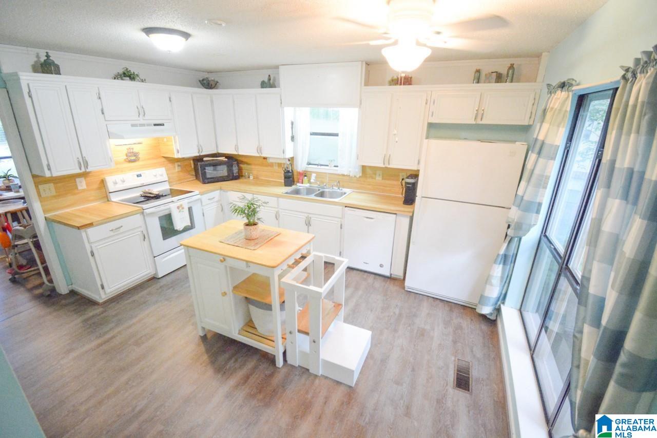 1006 Yellowleaf Lane Alabaster, AL 35114 - Photo 6 of 16