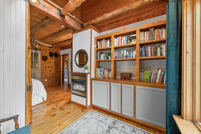 a view of a storage & utility room