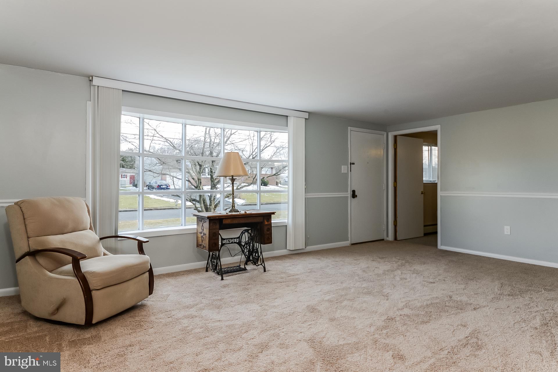 824 Roger Road Warminster, PA 18974 - Photo 3 of 26 Gallery Image 3