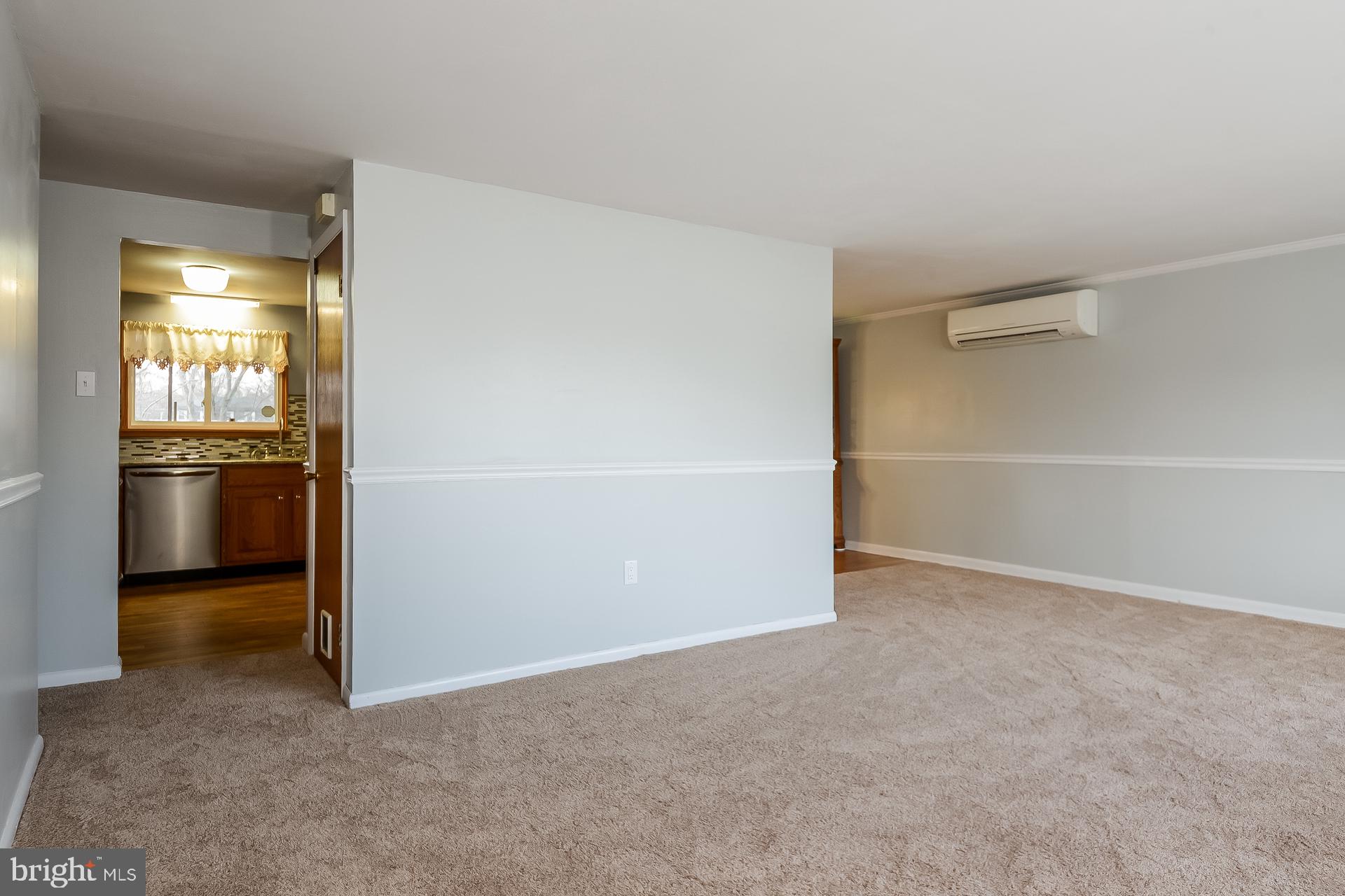 824 Roger Road Warminster, PA 18974 - Photo 5 of 26 Gallery Image 5