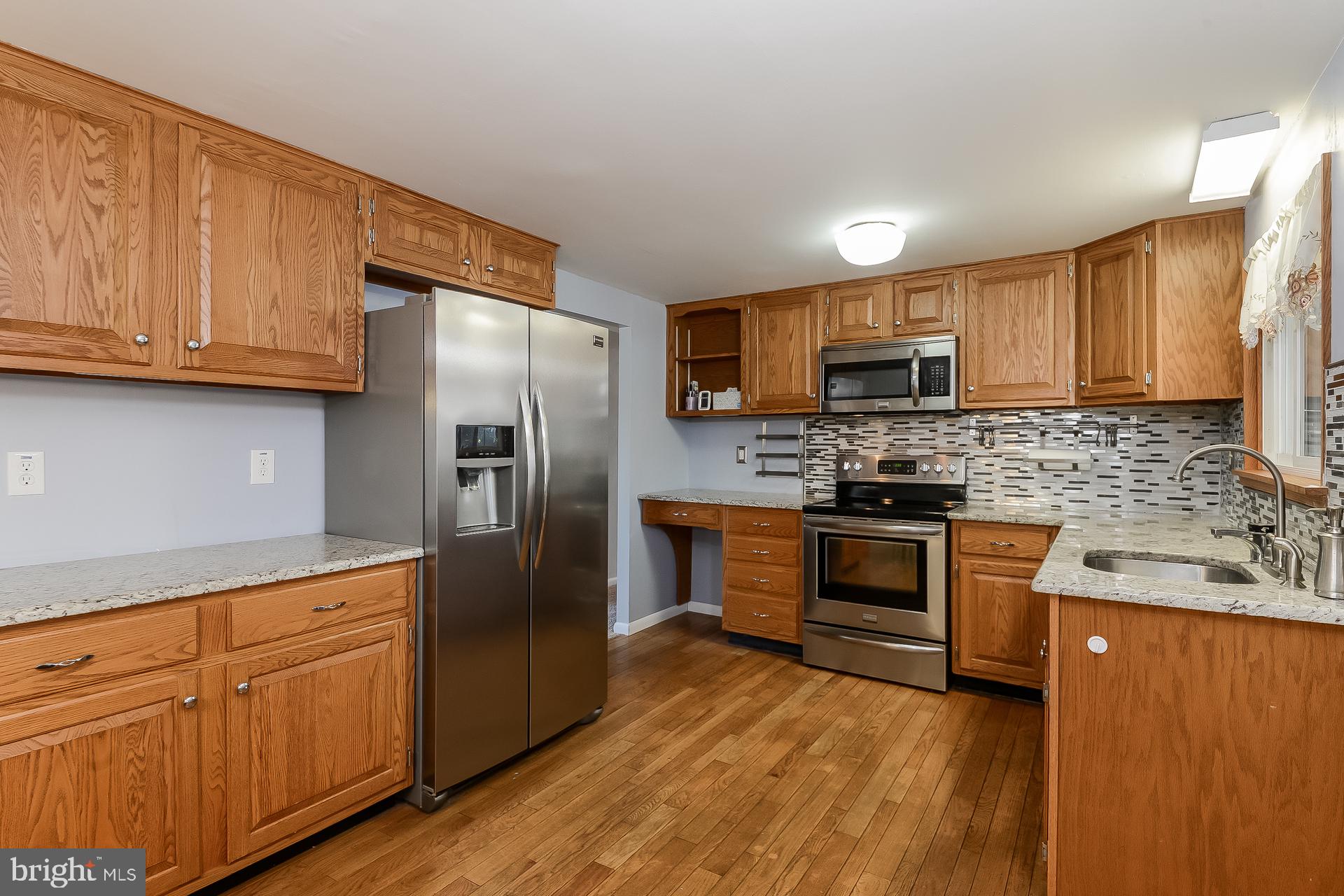 824 Roger Road Warminster, PA 18974 - Photo 10 of 26 Gallery Image 10